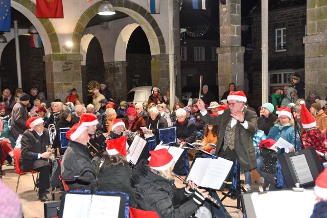 Concert de Noël sous les Halles Gouarec 2 (Large)