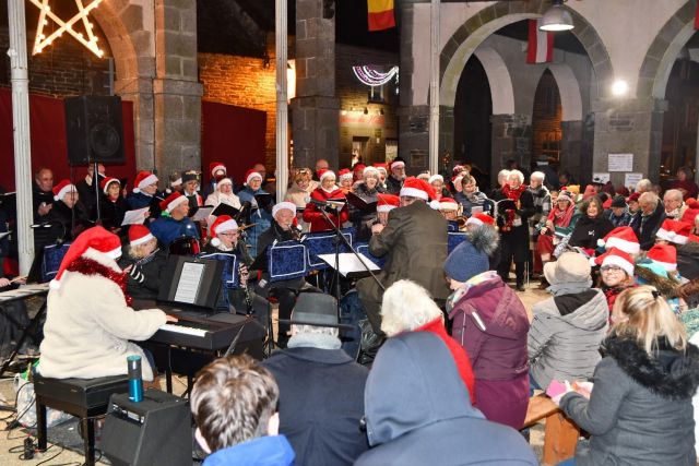 Concert de Noël sous les Halles Gouarec 5 (Large)