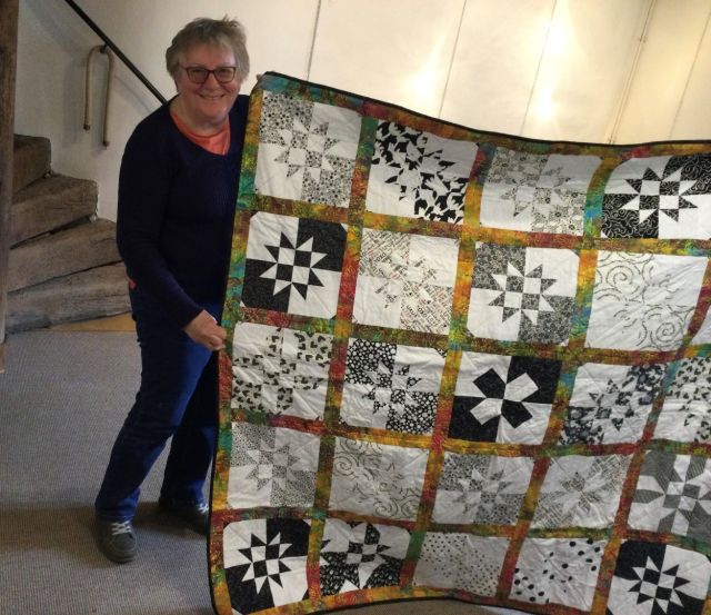 Jane Walsh winner of the Textile group's In House Quilt (Large)